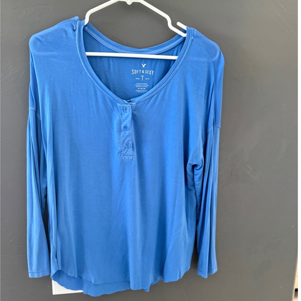 American Eagle Soft & Sexy Blue Long Sleeve Henley Top Womens Medium Relaxed Fit